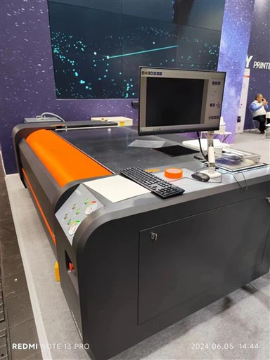 Цифровий фотополімерний друк комп’ютера на флексографську машину